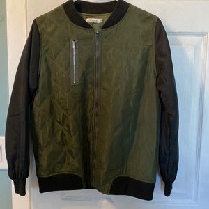 Bought for dance in 2020. Only used for pictures.